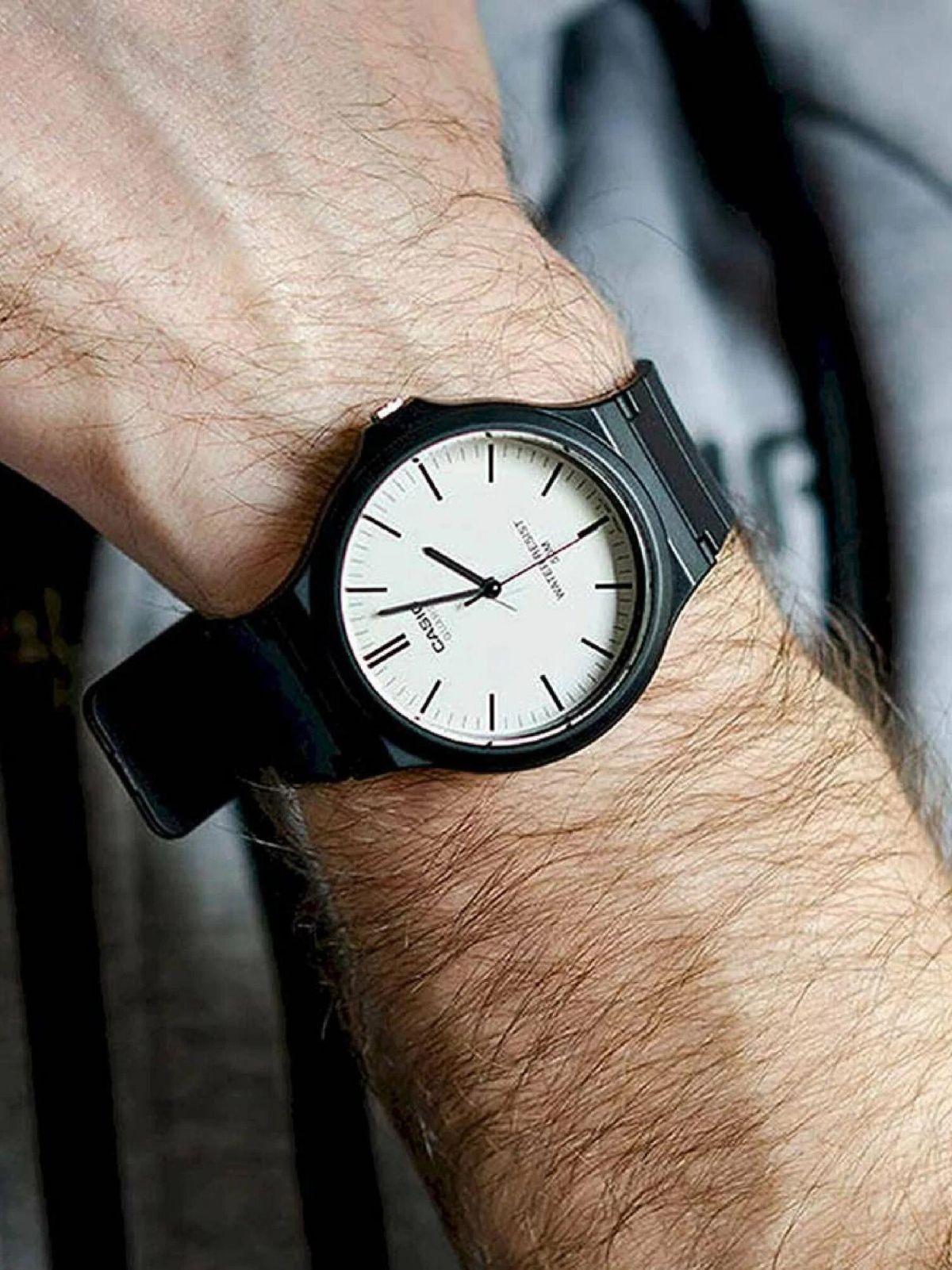 Casio MW-240-7E