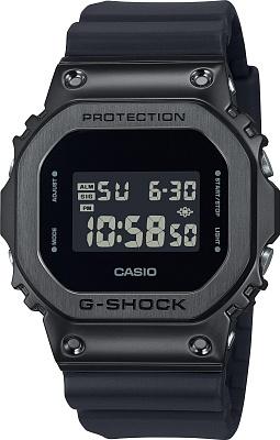 Casio GM-5600UB-1E