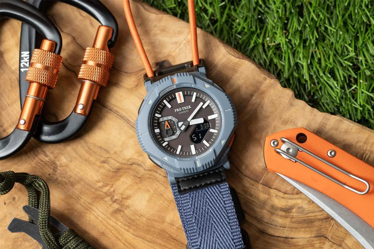 Casio PRJ-B001B-2E