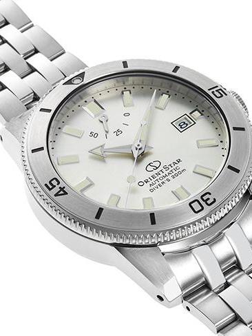 Orient RE-AU0502S