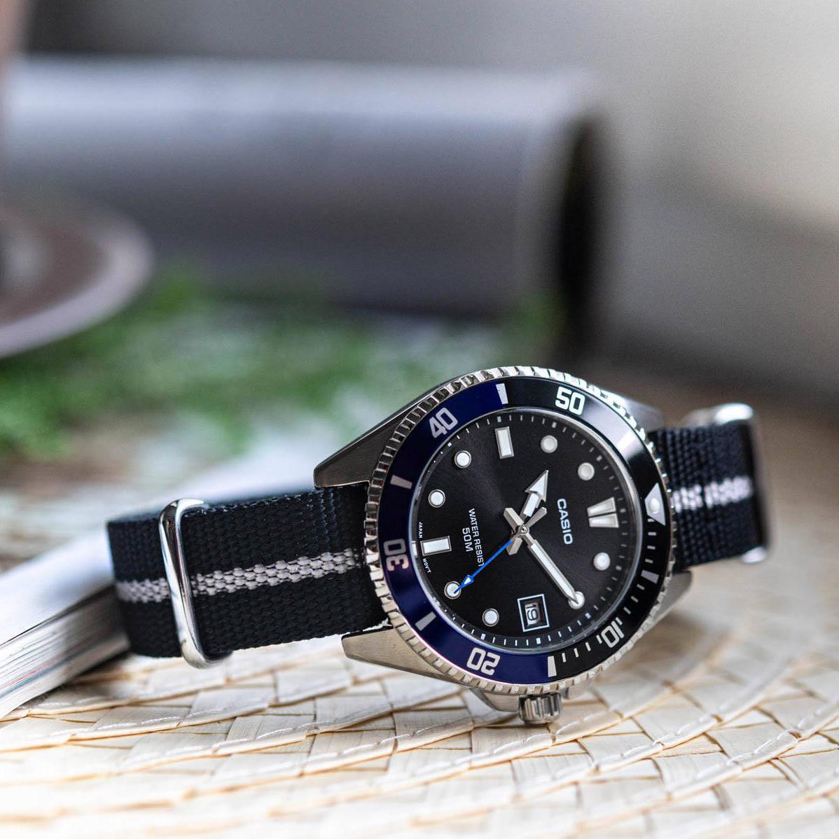 Casio Collection MDV-10C-1A2