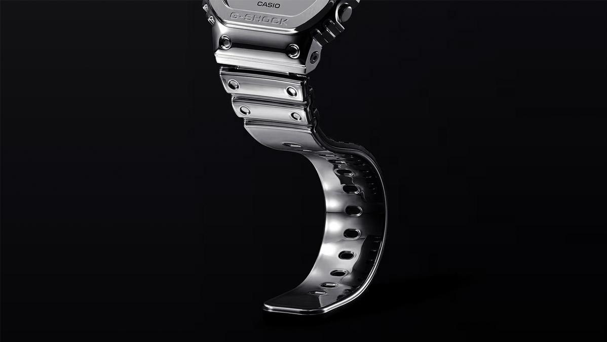 Casio GM-5600YM-8E